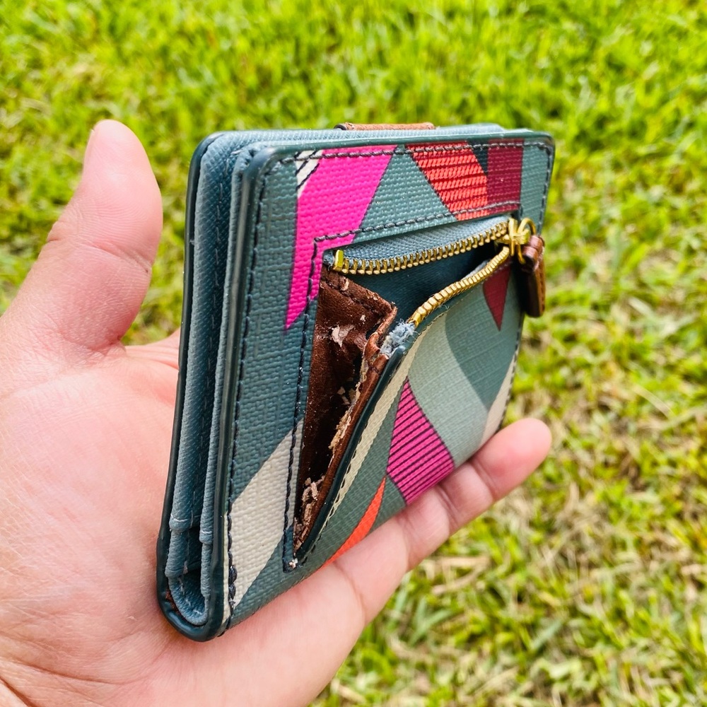 FOSSIL Multi-color Wallet - Picture 5 of 6